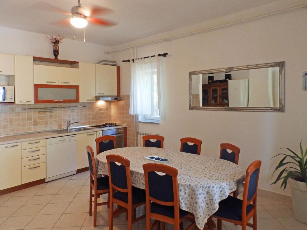 Mihovilka By Interhome Sveti Filip i Jakov