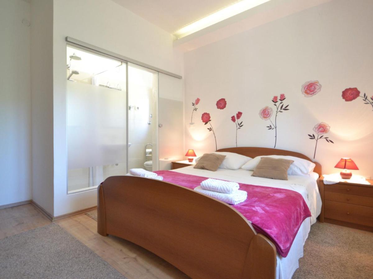 Holiday home Mihovilka By Interhome Sveti Filip i Jakov
